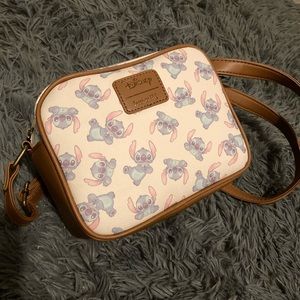Stitch Crossbag